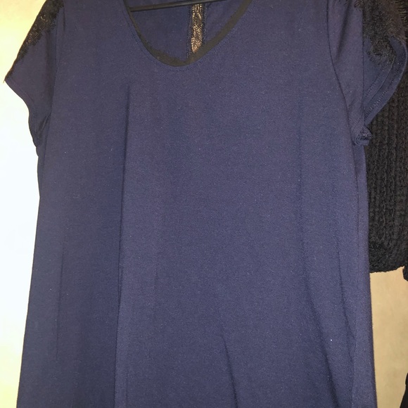 Navy blue top - Picture 1 of 4